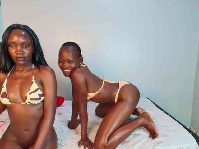 LunaDarlin webcam