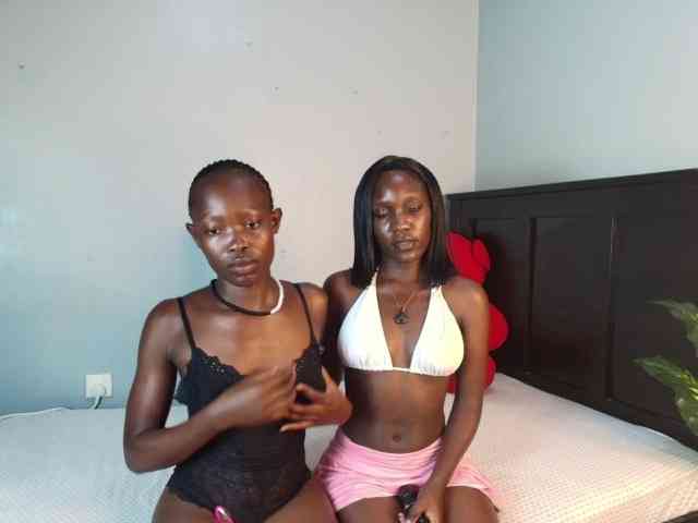 LunaDarlin webcam