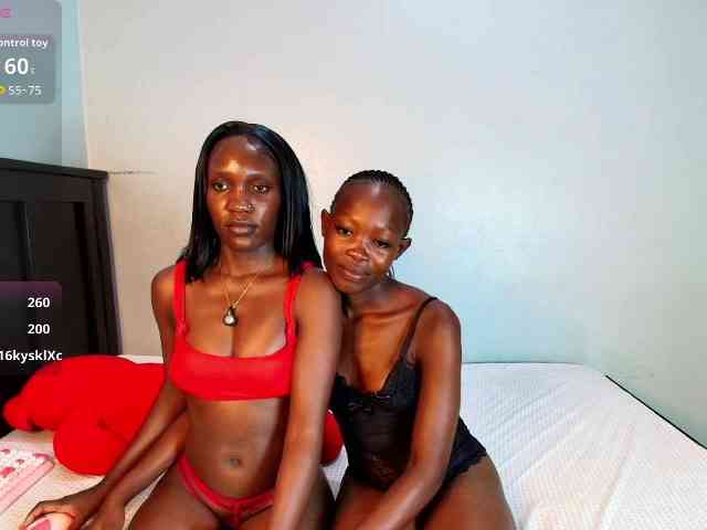 LunaDarlin webcam