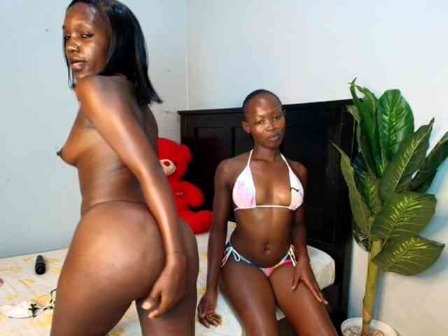 LunaDarlin webcam
