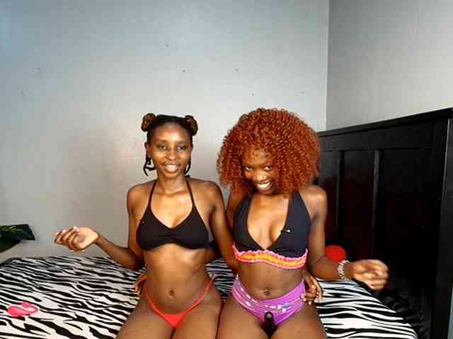 LunaDarlin webcam