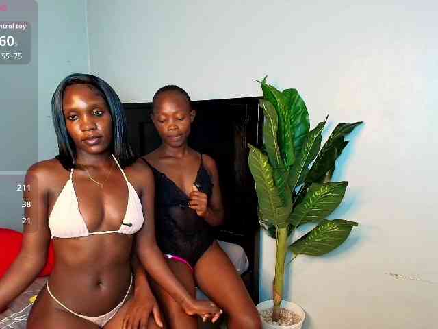 LunaDarlin webcam