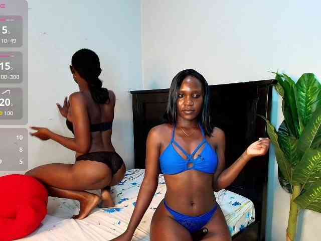 LunaDarlin webcam