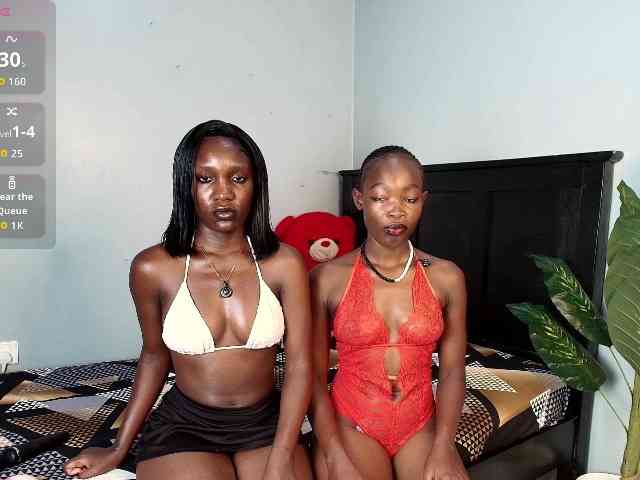 LunaDarlin webcam