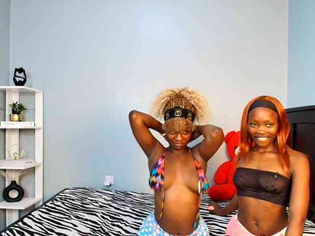 LunaDarlin webcam