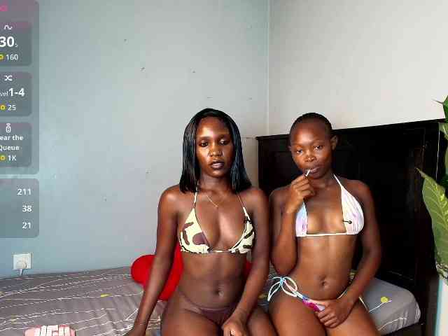 LunaDarlin webcam