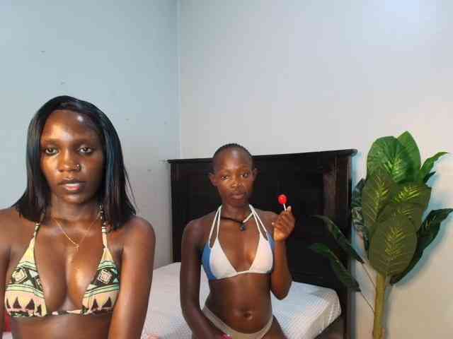 LunaDarlin webcam