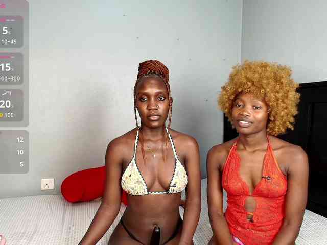 LunaDarlin webcam