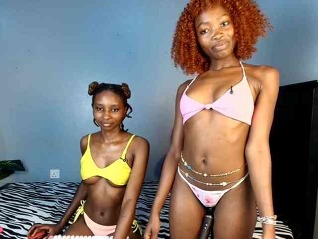 LunaDarlin webcam