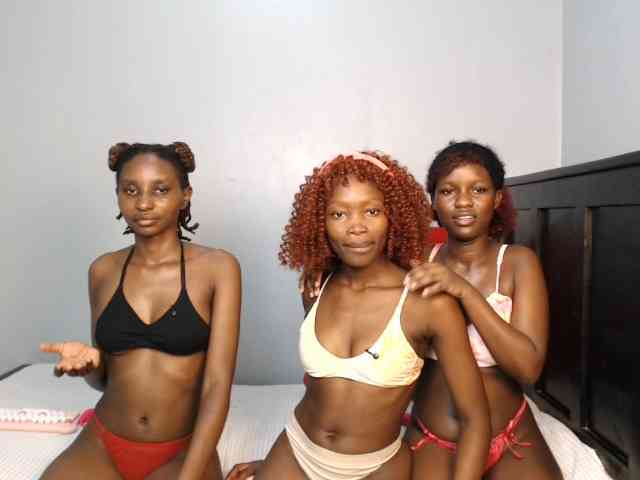 LunaDarlin webcam