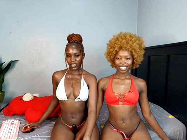 LunaDarlin webcam