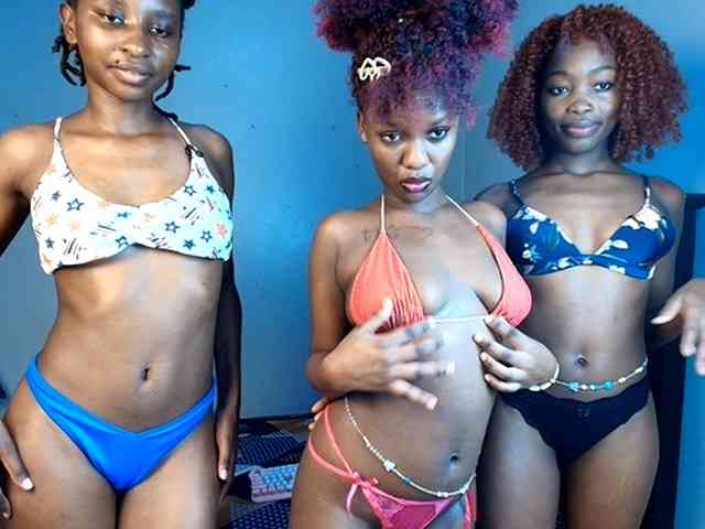 LunaDarlin webcam