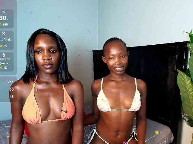 LunaDarlin webcam
