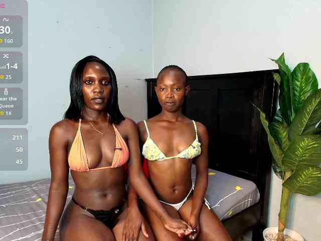 LunaDarlin webcam