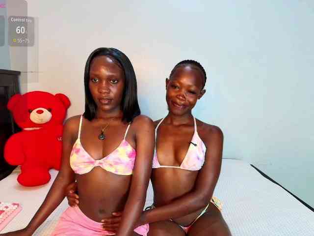 LunaDarlin webcam