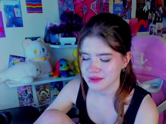 AngelinaLing — live female cam