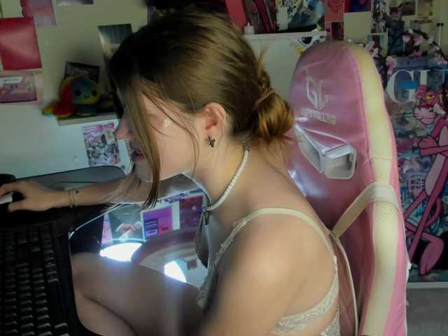 AngelinaLing