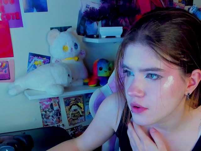 AngelinaLing — live female cam