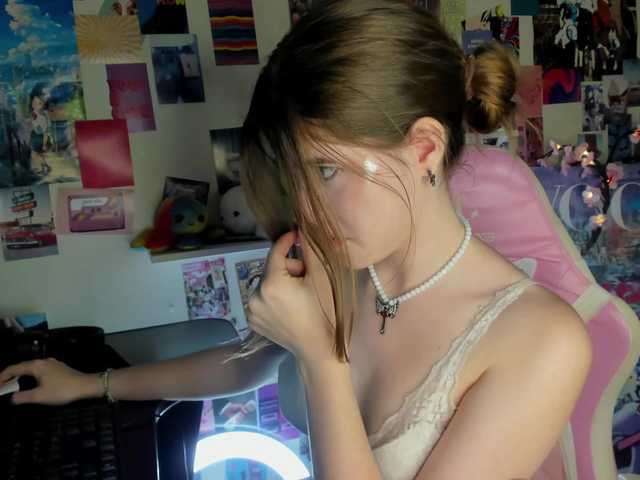 AngelinaLing