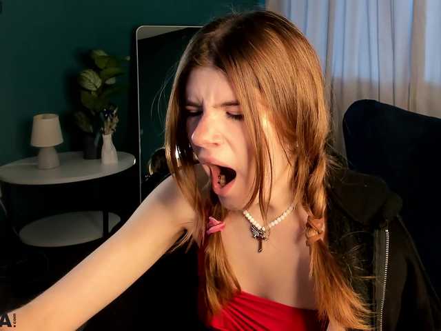 AngelinaLing