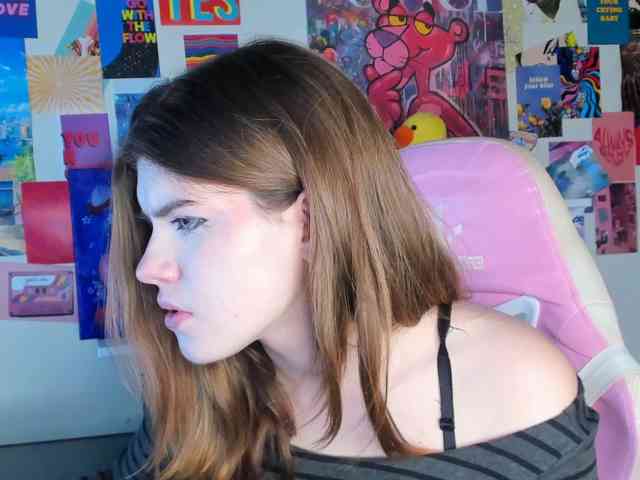 AngelinaLing webcam