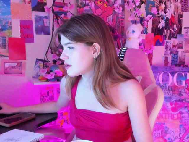 AngelinaLing webcam