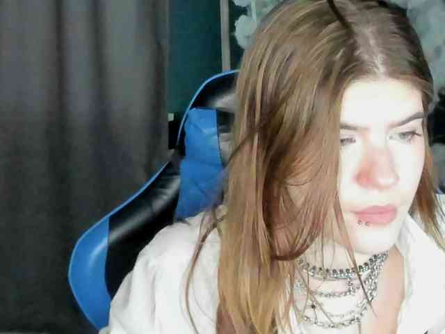 AngelinaLing webcam