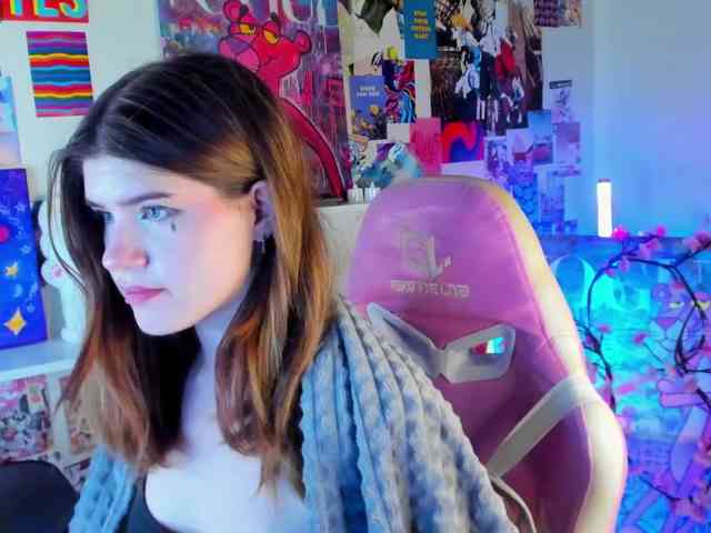 AngelinaLing webcam