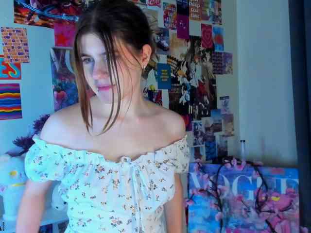 AngelinaLing webcam