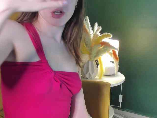 AngelinaLing webcam