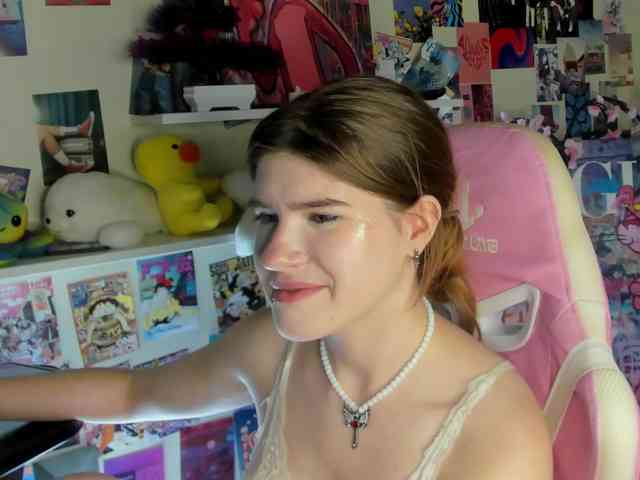 AngelinaLing webcam