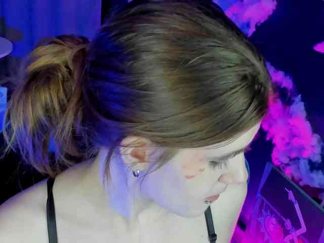 AngelinaLing webcam