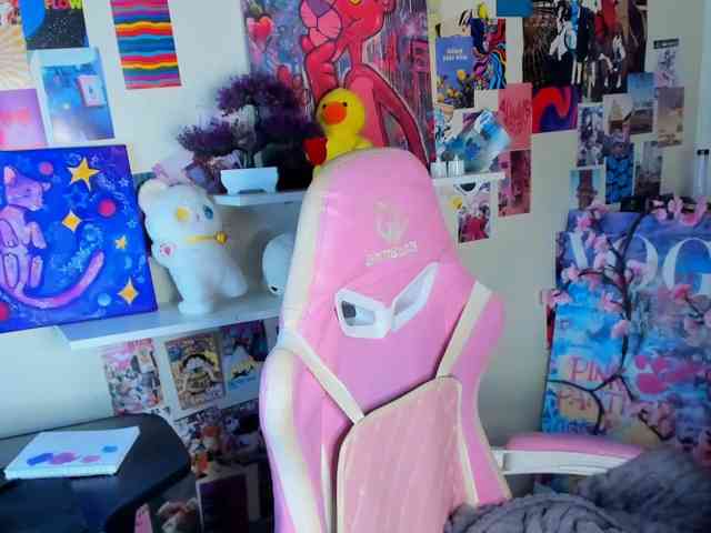 AngelinaLing webcam