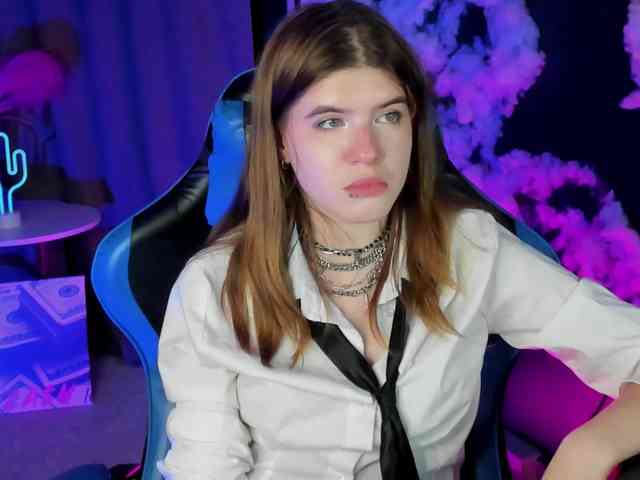 AngelinaLing webcam