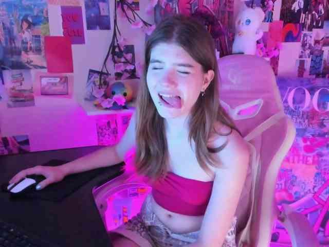AngelinaLing webcam