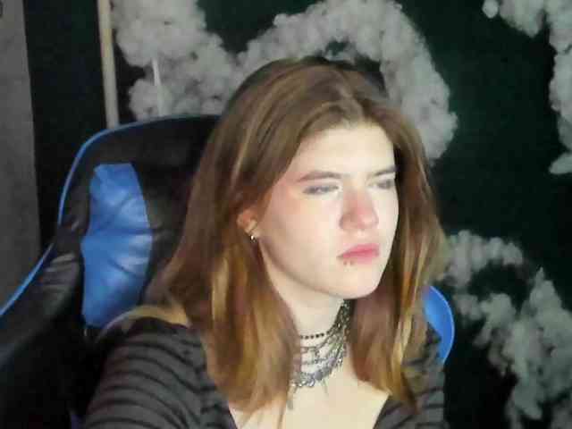 AngelinaLing webcam