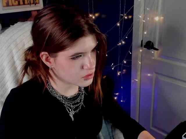 AngelinaLing webcam
