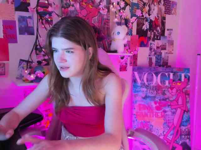 AngelinaLing webcam