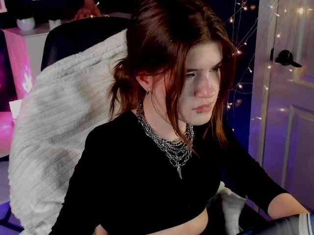 AngelinaLing webcam