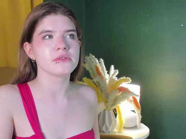 AngelinaLing webcam