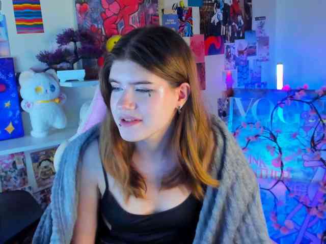 AngelinaLing webcam