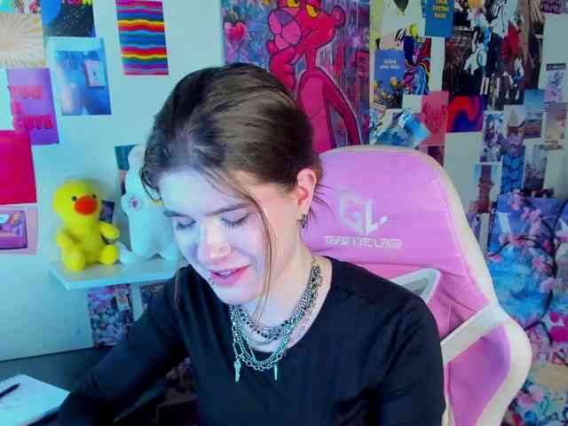 AngelinaLing webcam