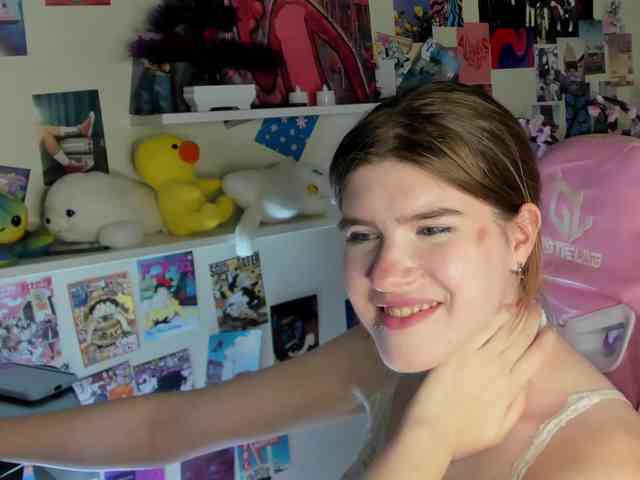 AngelinaLing webcam