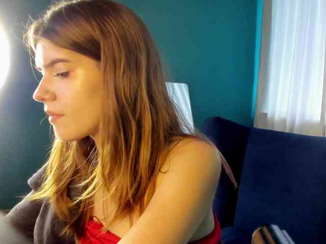 AngelinaLing webcam