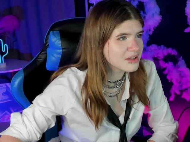 AngelinaLing webcam