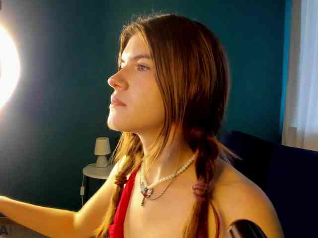 AngelinaLing webcam