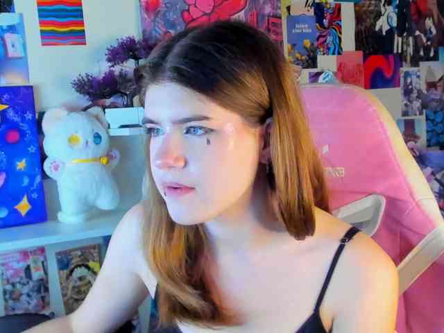 AngelinaLing webcam
