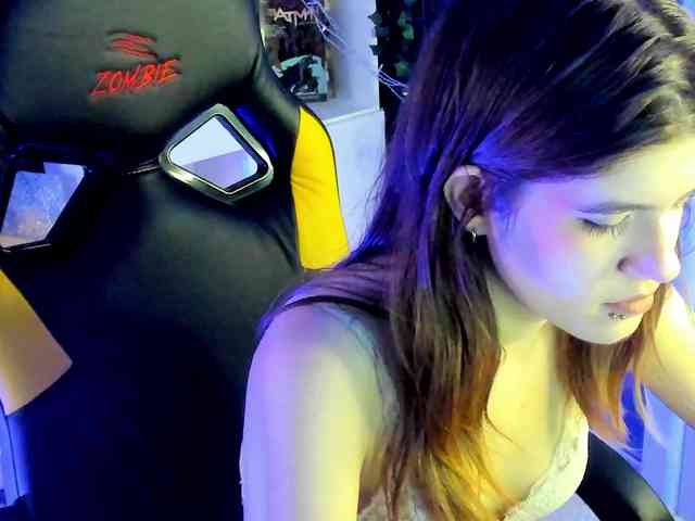 AngelinaLing
