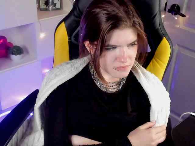 AngelinaLing webcam