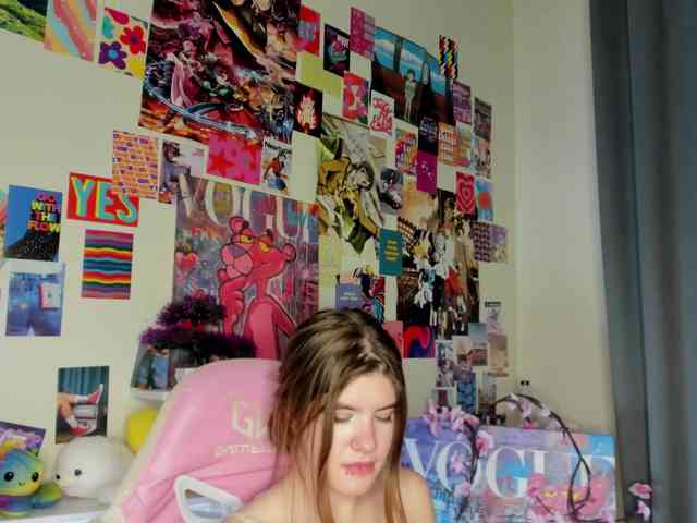 AngelinaLing webcam